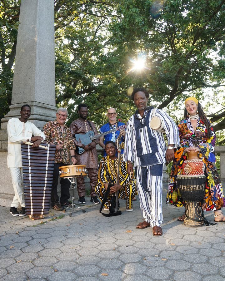 DafinaRoots Band group press photo 3, high resolution for print